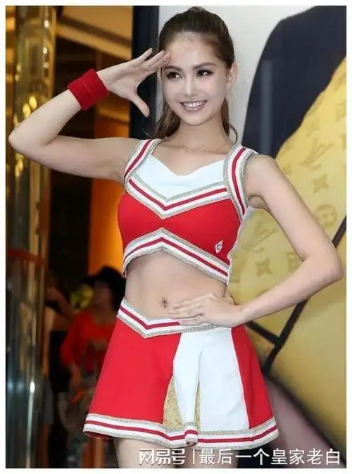 昆凌17岁就被周杰伦追到手旧照太美了难怪周杰伦心急想娶她