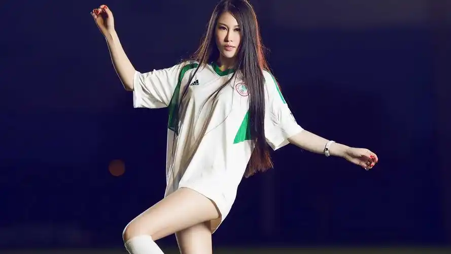 世界杯32强球衣,美女足球宝贝高清壁纸 #19 - 1920x1080