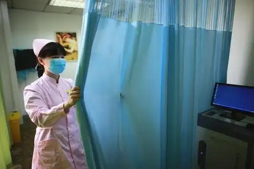 南通90后泌尿科女护士 巧妙回避工作中尴尬事