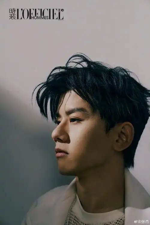 张杰平行空间追光大片