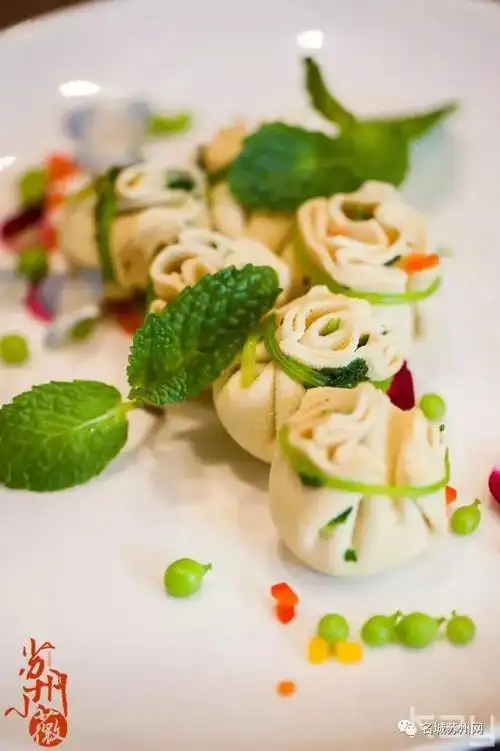 吃了这家酒店的中餐就当场把年夜饭定这了