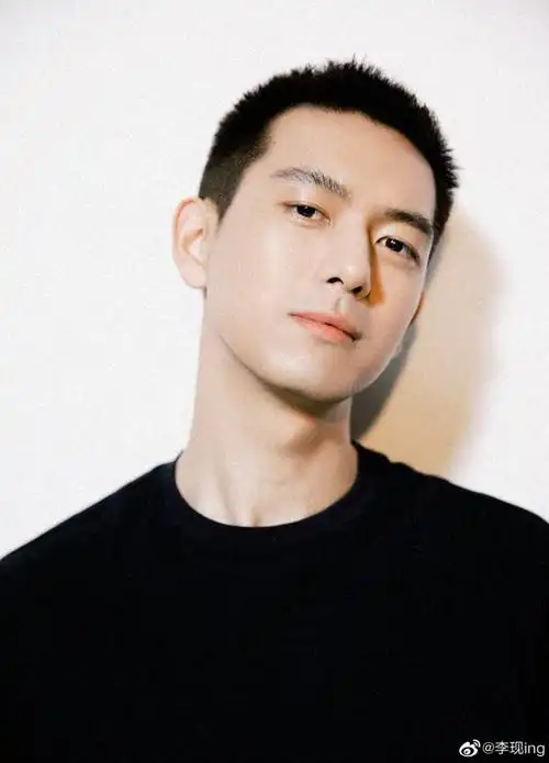 李现晒寸头照片,这些寸头帅哥你知道么?