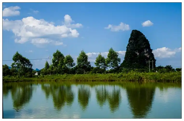 蓝天白云下之山山水水