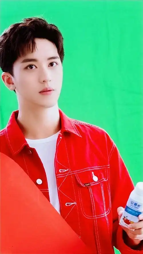 92许魏洲一开始颜值被人吐槽大多是因为他那宽出