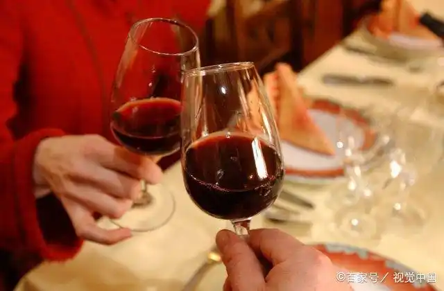 为什么大多数家庭酿造不出好的桑葚果酒?听听酿酒专家怎么说