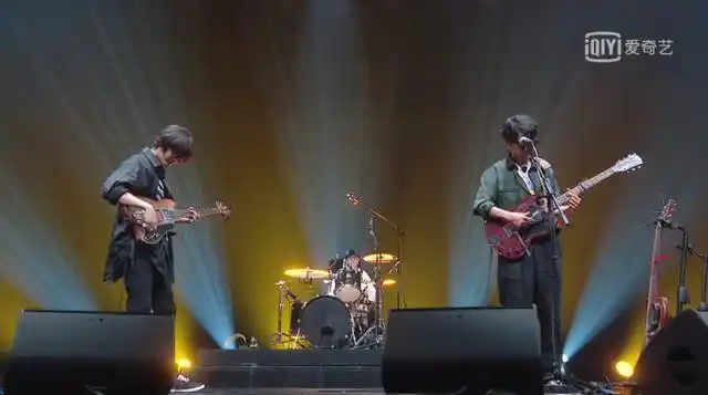 达达乐队唱响《南方》,归来仍是少年 | 乐队的夏天第二季第3章