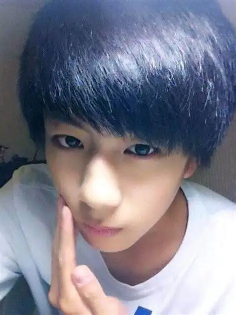 15男孩帅气正面照片 15岁男照片帅气初中10张_新闻资讯 - 帅哥图库