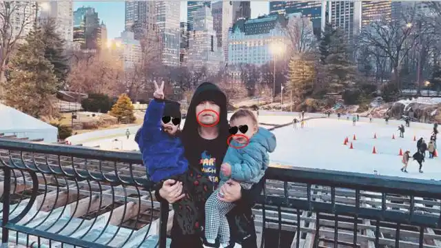 周杰伦晒儿子和女儿的正面照,女儿的嘴巴像极了爸爸