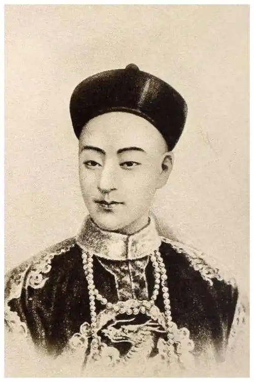 早上还在处理光绪后事,傍晚嘴中就含上了夜明珠_皇帝_时候_袁世凯