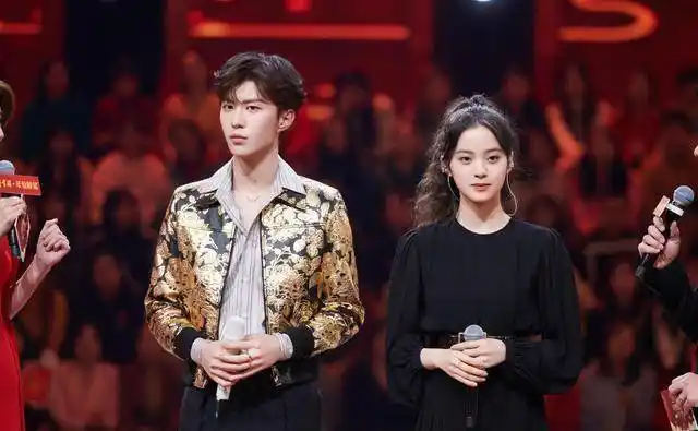 范丞丞欧阳娜娜相关度拉满,否认了但其实早有预兆,其实磕到了?