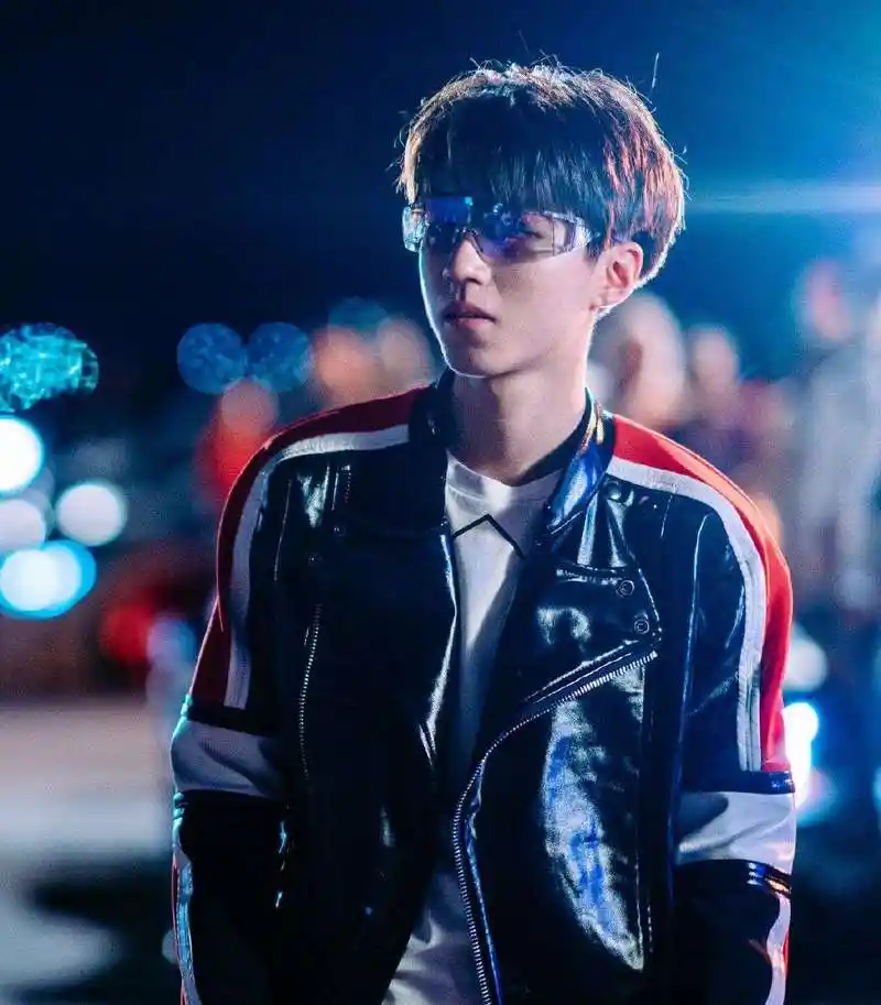 周杰伦与昆凌携手叱咤风云来袭王俊凯加盟预售票房却惨淡