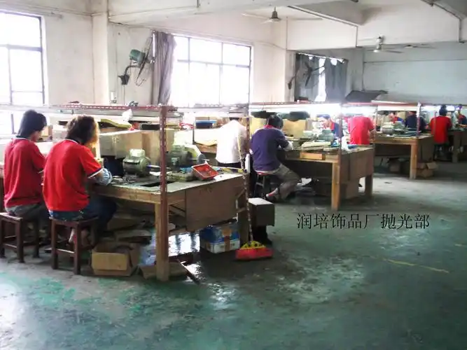 饰品厂抛光部