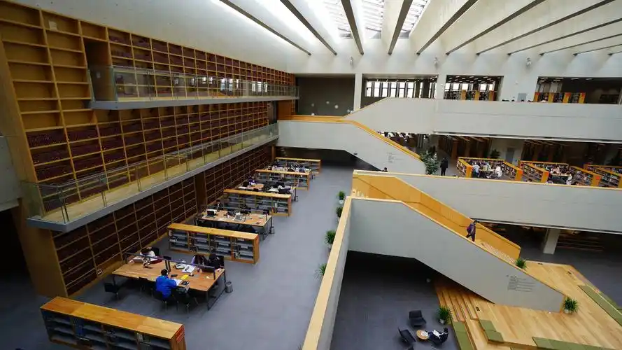 北京工业大学新图书馆印象