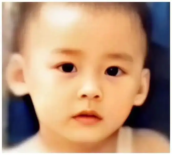 朱一龙小时候也太可爱了吧!