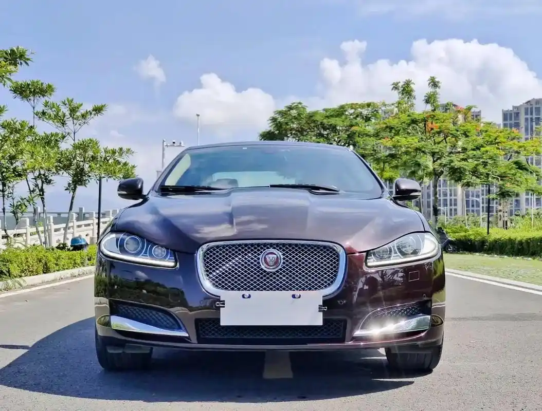 捷豹xf 风华版 15年8月 8.3万公里 - 抖音