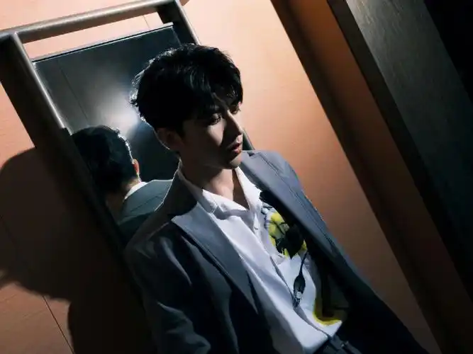 这是要帅死谁0000蔡徐坤