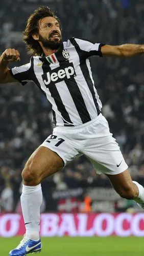 足球明星安德烈亚皮尔洛世界杯手机壁纸