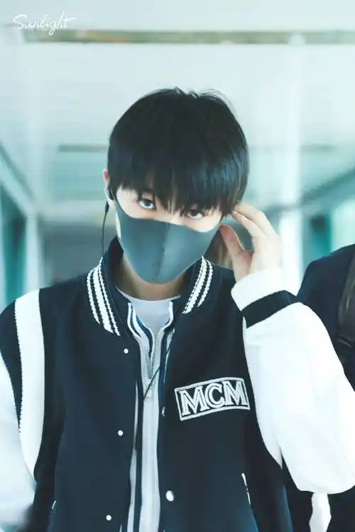 n年前今天的王俊凯