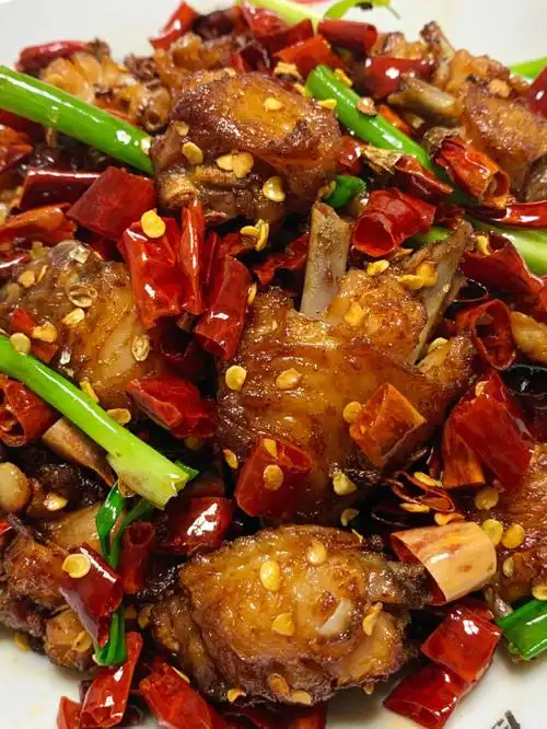 辣子鸡翅香辣过瘾00外酥里嫩巨巨巨巨好吃