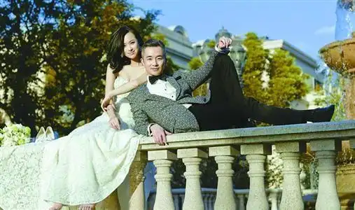 程雷结婚了!妻子王萌萌曾为《娱乐星天地》主持人