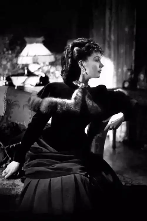 费雯丽演技与美貌并存的乱世佳人