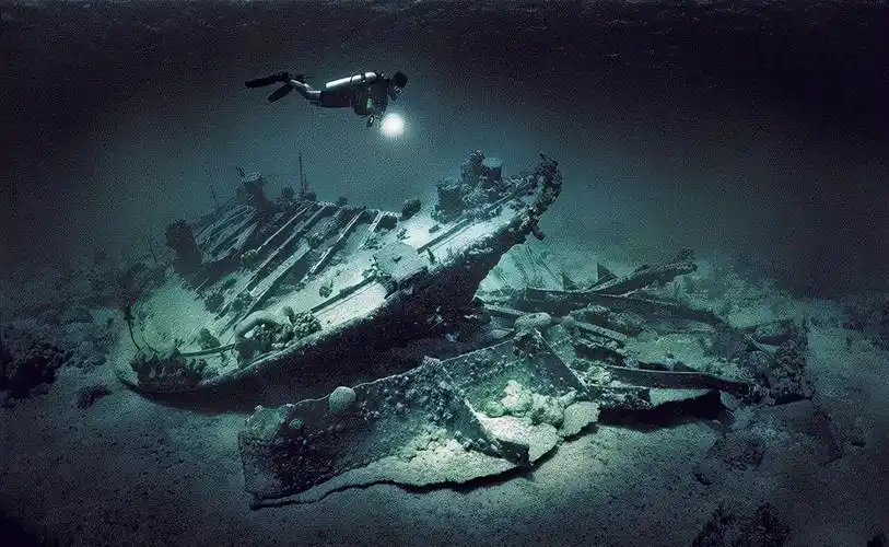 二战沉船里有什么?明明会造成严重生态灾难,为什么迟迟不打捞?