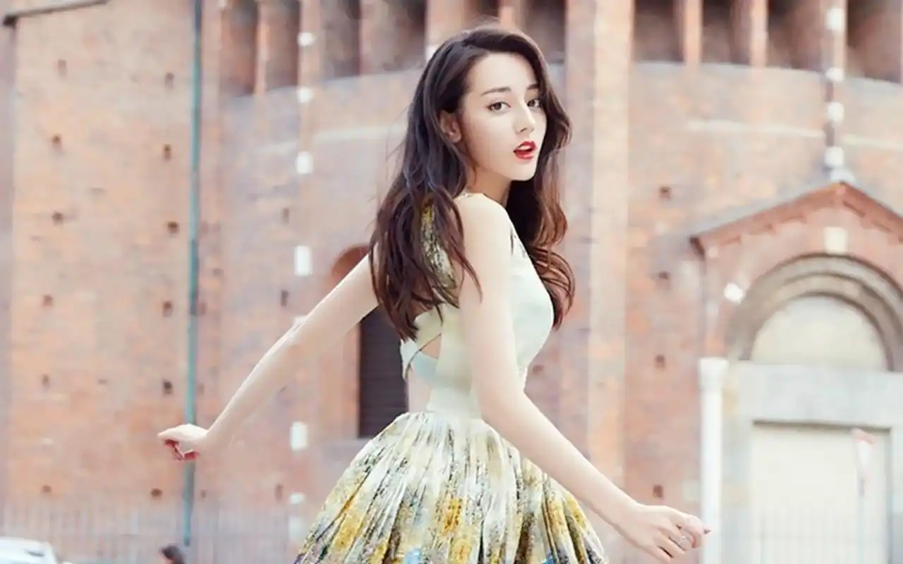 仙女范儿迪丽热巴壁纸_清新小仙女美胖迪