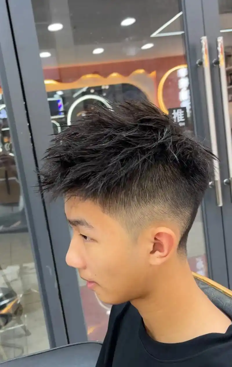 清爽干净阳光帅气的男生短发,打理方便造型简 - 抖音