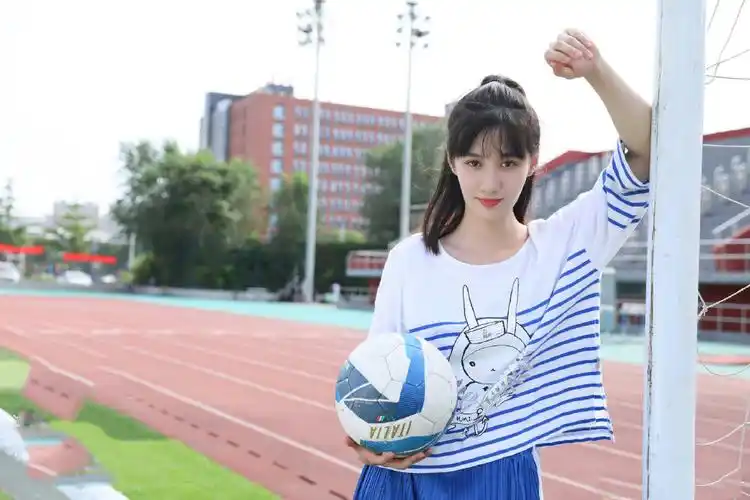 《青春斗》饰丁兰,现实中也是一位高材生|徐悦|青春斗|林月如_新浪