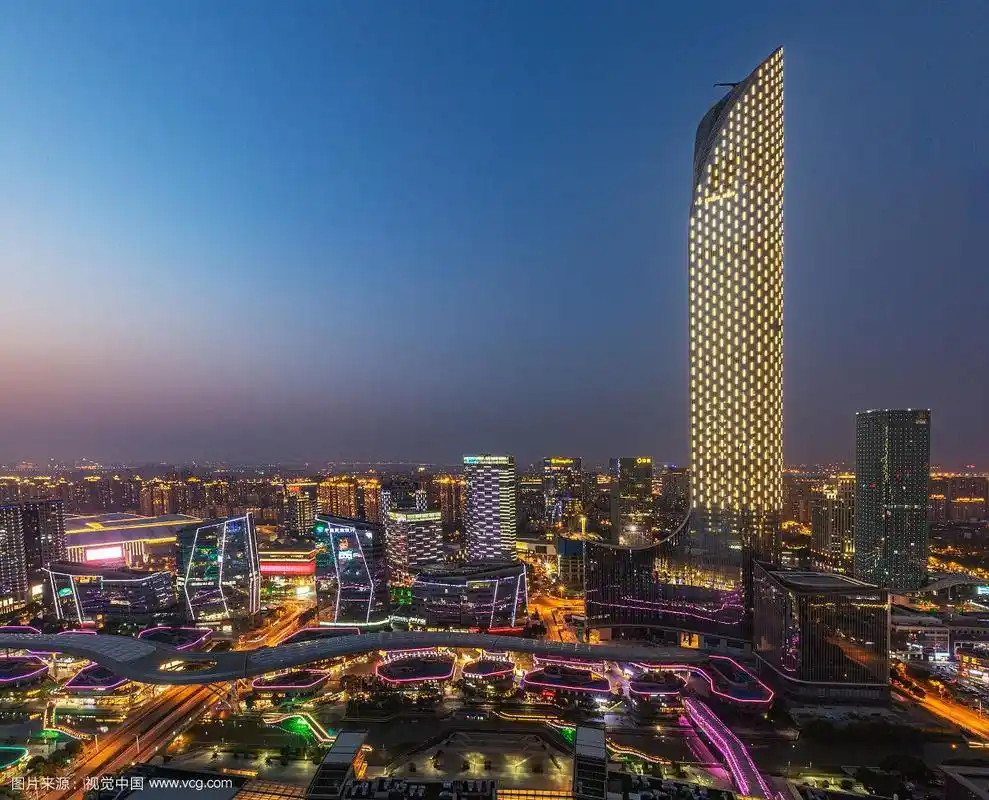 江苏苏州时代广场夜景