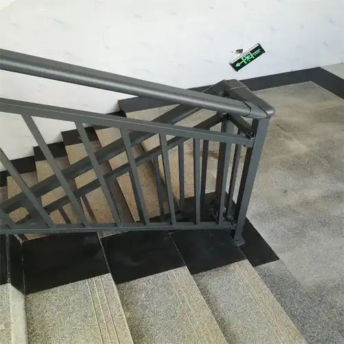 别墅锌钢楼梯扶手安装湖南锌钢护栏材料厂家