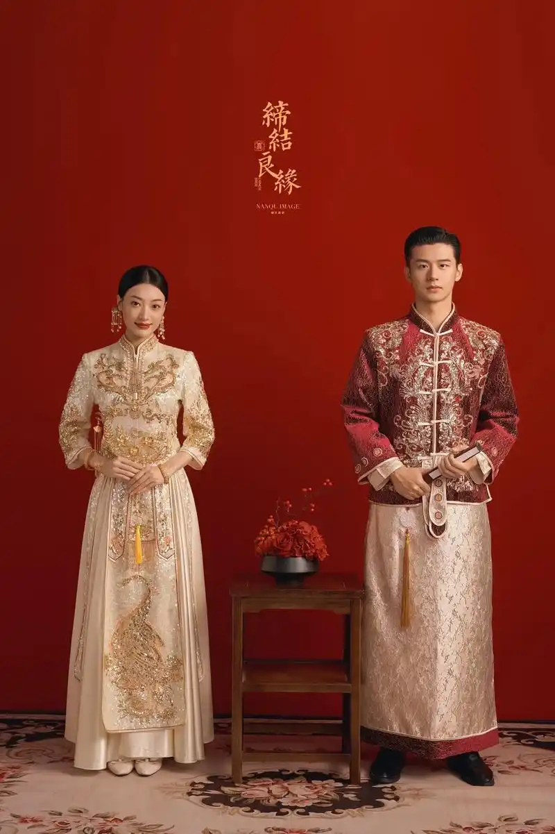 秀禾服 #中式婚纱照 #新中式 #南宁写真 - 抖音