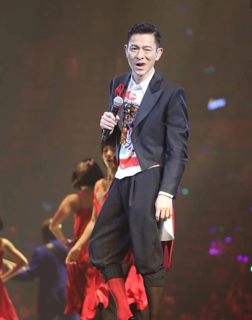 刘德华2018红馆演唱会开唱,他为什么会选择这首人气不高的歌?