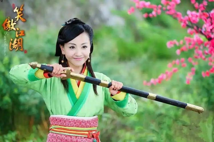 杨蓉《笑傲江湖》饰演岳灵珊杨蓉《飞刀又见飞刀》饰演薛采月杨蓉