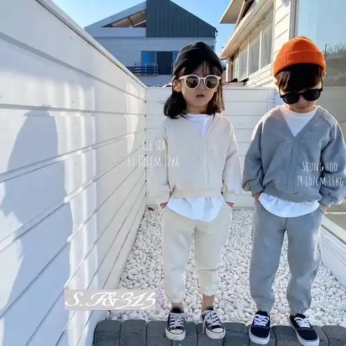 韩国内代购儿童装男童女童男孩女孩2020春装v领休闲时尚套装315