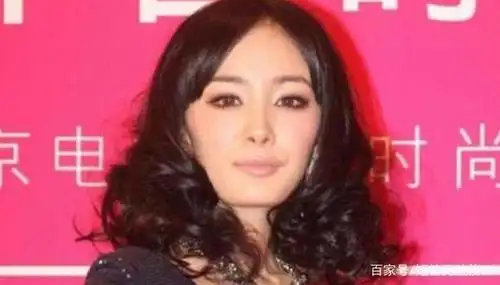 拉芳广告女孩"杨幂",时隔12年,骨骼,容貌大变样?