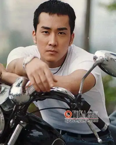 p>宋承宪(         ,song seung heon),本名宋承复,1976年10月5日