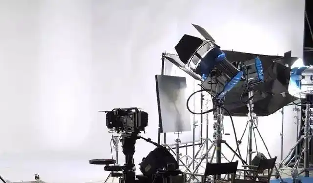 科普一文看透剧组常用照明设备的色温–山东济南上山传媒