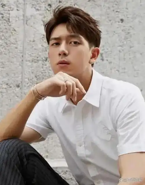 明星的童年照你能认出几个呢有人从小帅到大