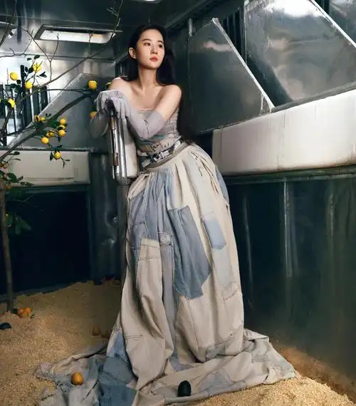 刘亦菲杂志封面大片酷飒高冷秒变御姐魅力可人