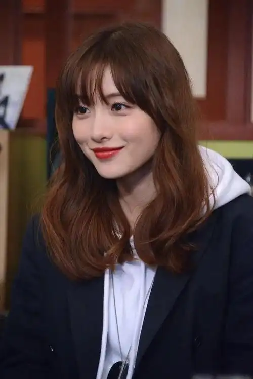 石原里美打个样适合小个子女生的时尚穿搭