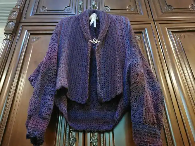 1件衣服2种穿法简单好织女士钩针披肩式开衫