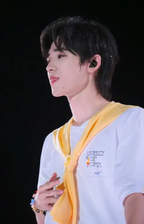 宋亚轩超话92#宋亚轩理想之途演唱会#一组更适合小海螺体质的宝宝照