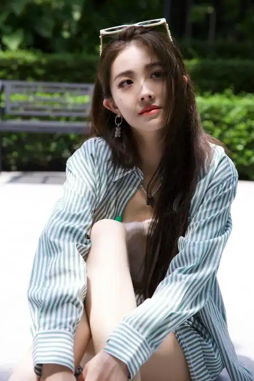 喻言champion体育画报周年刊封面##和喻言的夏日之旅