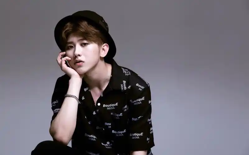 蔡徐坤帅气写真高清图片桌面壁纸