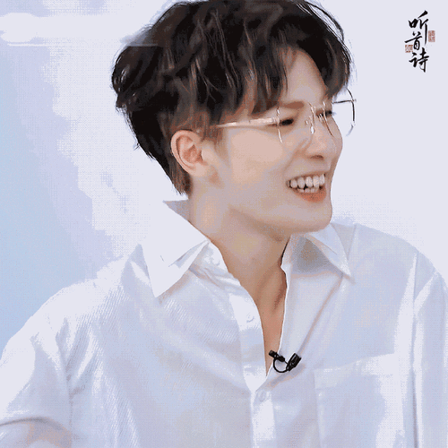 笑的很甜@theo-朱正廷#朱正廷我努力都能生一个你