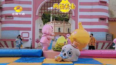 落地满分的周玲安偶像包袱落了一地魏巡小哥哥一轮一轮的pk都是童趣