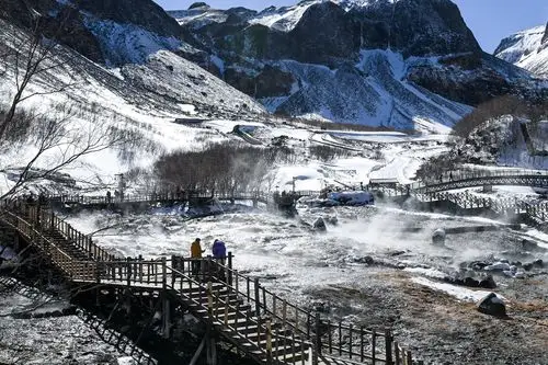 长白山:三月雪景迎客来