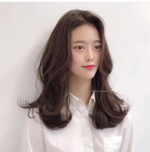 最显年轻的"网红发型",气质显脸小,更易驾驭