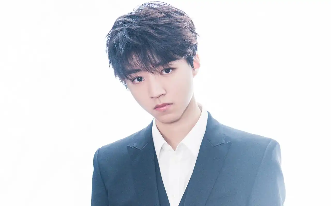 王俊凯帅气写真高清图片桌面壁纸